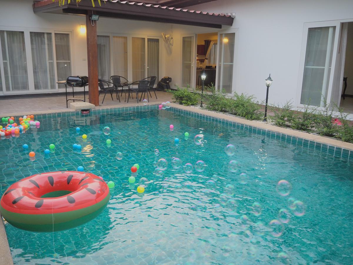 The Beach Pool Villa Pattaya Esterno foto